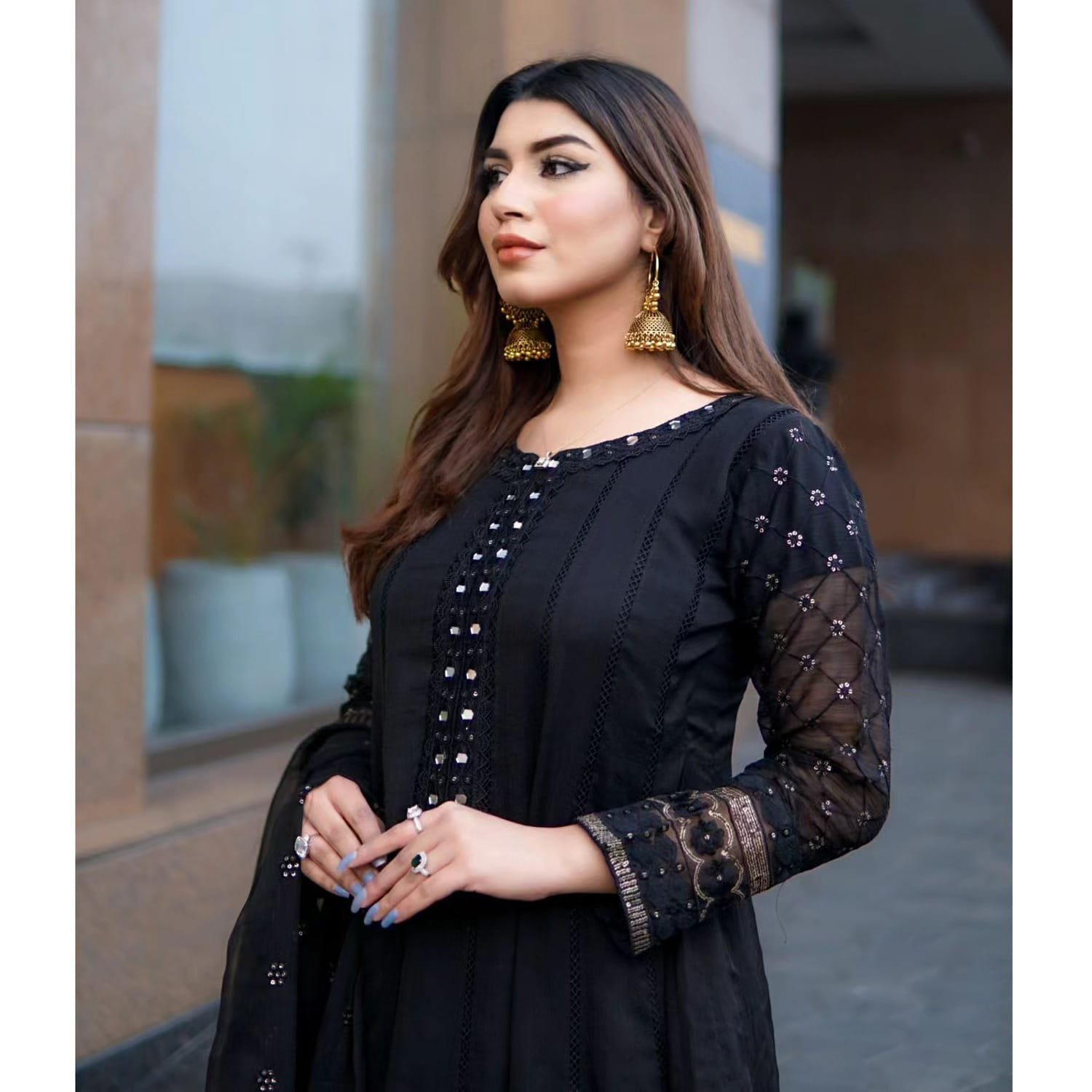 Umme Ayesha - Image 6